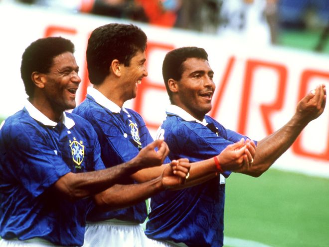 占据压倒性 占据压倒性