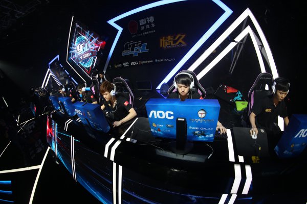 从突破利刃到组织核心！杰伦格林21+8+6展现休斯顿新核全能形态！.