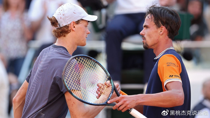 镜报：联赛和欧冠纷纷出局，足总杯冠军成瓜迪奥